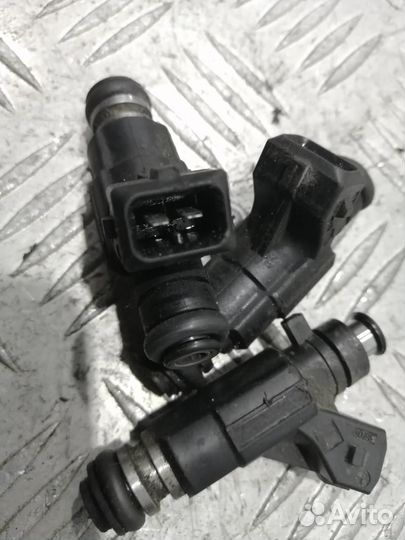 Форсунка топливная 0280155731 Bosch VAG