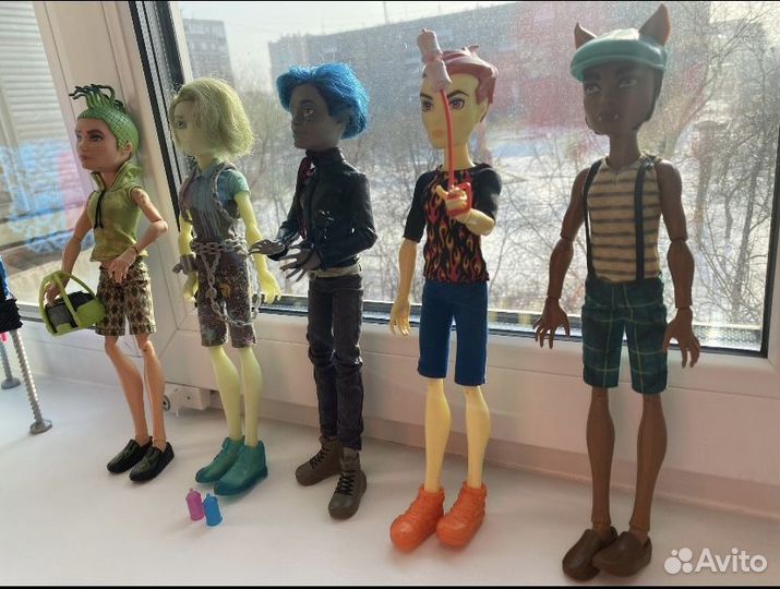 Продам кукол Monster High