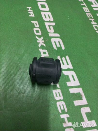 Сайлентблок рычага подвески Toyota Camry 1994