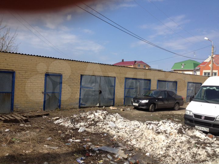 Гараж, > 30 м²