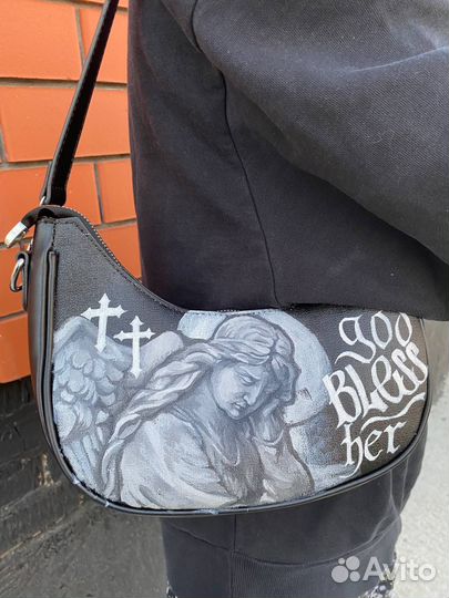 Художник по росписи аксессуаров, одежды, обуви