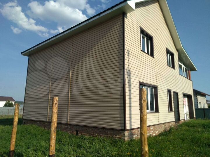 Коттедж 196,6 м² на участке 14 сот.