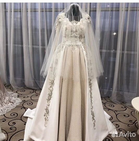 Свадебное платье