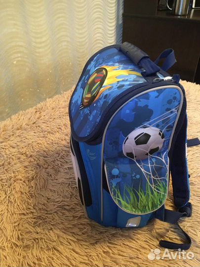 Рюкзак школьный для мальчика 1-4 класс