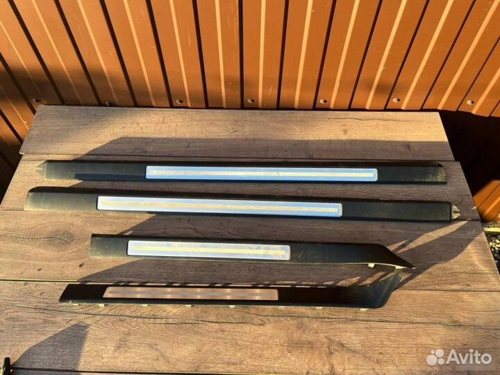 Накладка внутренняя порог передняя Audi A8 D3 3.2