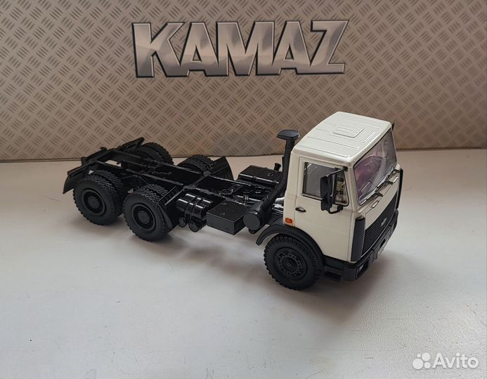 Модель Маз 5516