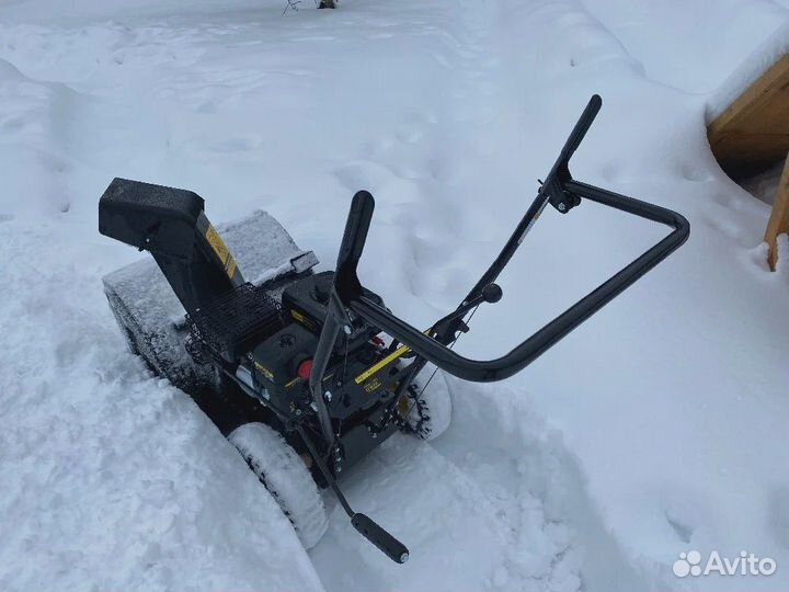 Снегоуборочная машина Champion ST656 Б/У 6.5 лс