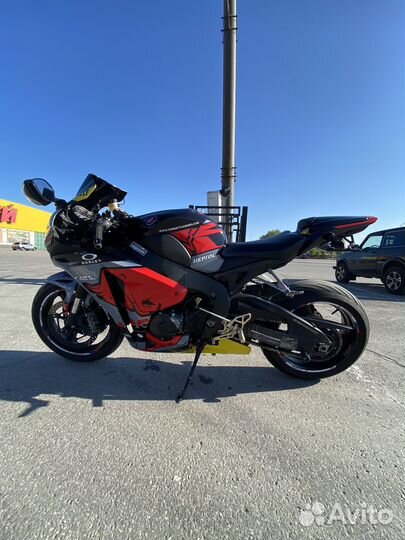Honda cbr 1000 rr