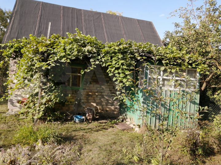 Дача 20 м² на участке 5 сот.