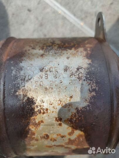 Коллектор выпускной +катализатор Volkswagen Caddy