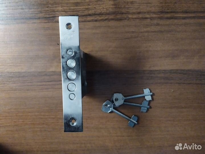 Замок врезной
