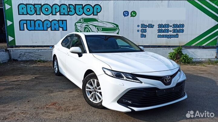Обшивка двери задней правой Toyota Camry 70 6763006L90E2
