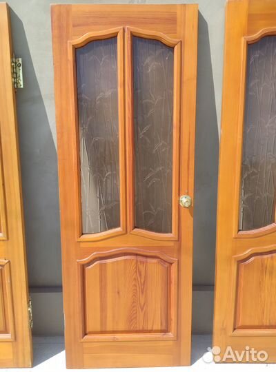 Продаем двери из натурального дерева