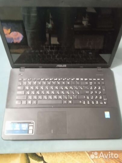Ноутбук asus X751L