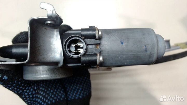 Стеклоподъемник электрический Nissan Almera N16, 2