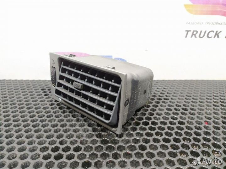 Дефлектор воздушный Iveco Stralis