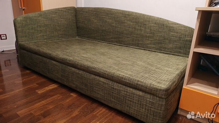 Диван тахта софа бу