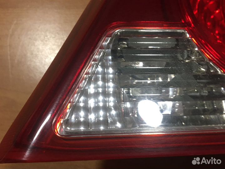 Фонарь правый внутренний Honda civic