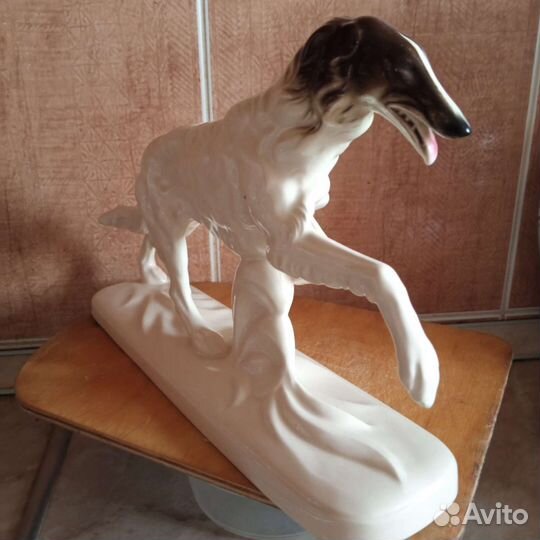 Собака статуэтка Германия