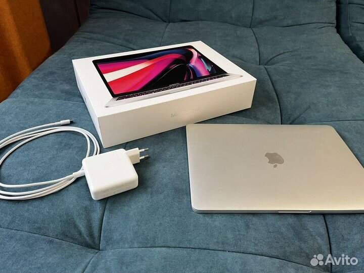 Macbook pro 13 m1 16gb 256gb