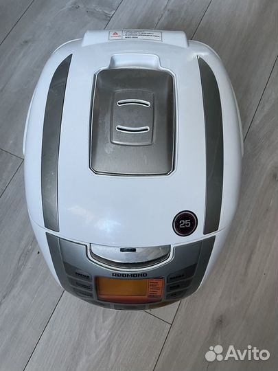 Мультиварка redmond rmc m70