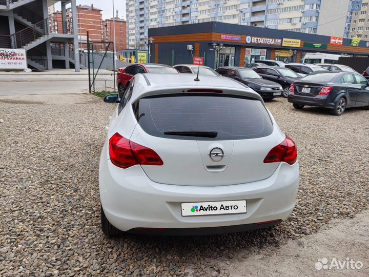 Opel Astra 1.6 AT, 2011, 179 575 км