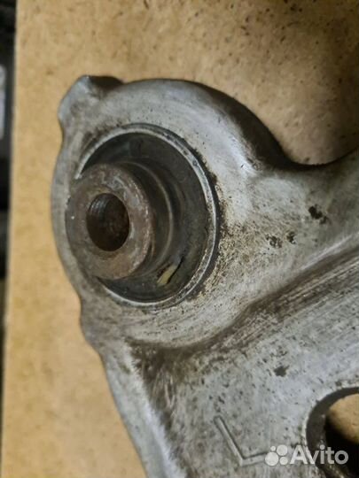 Рычаг подвески нижний левый Nissan Murano Z51