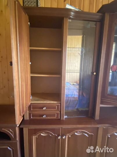 Стенка в гостиную и тумба TV