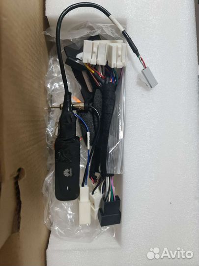 Магнитола Яндекс Авто YA-TY02-1A Toyota Camry v70