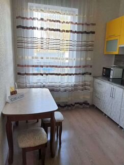 2-к. квартира, 64 м², 1/12 эт.