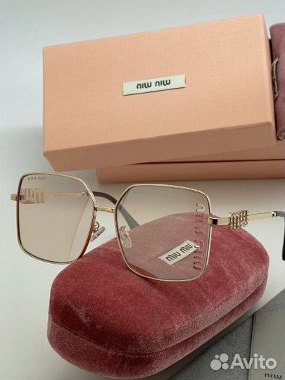 Солнцезащитные очки, большой выбор