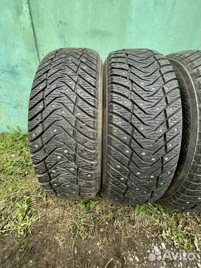 Yokohama Ice Guard IG65 215/65 R17 108T
