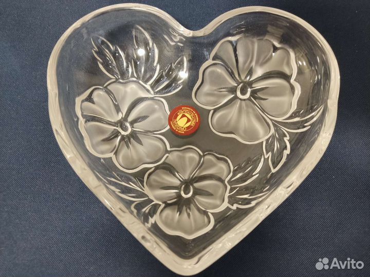 Новая конфетница вазочка сердце