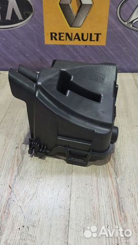 Корпус блока предохранителей реле Renault logan 2