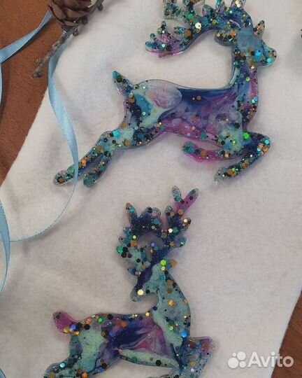 Ёлочные новогодние игрушки из смолы