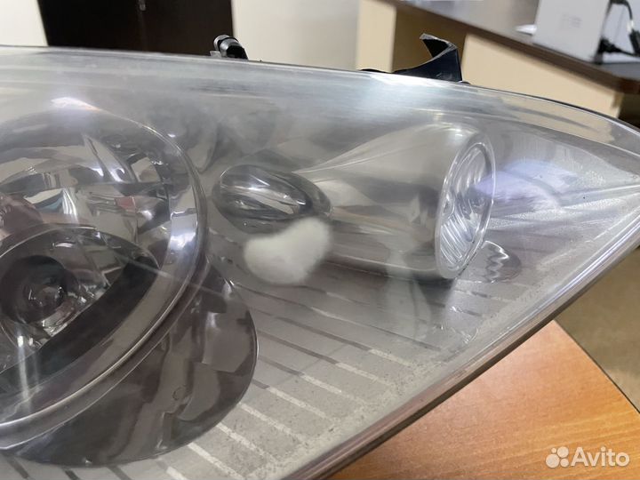 Фара peugeot 308 ксенон правая 1-е поколение