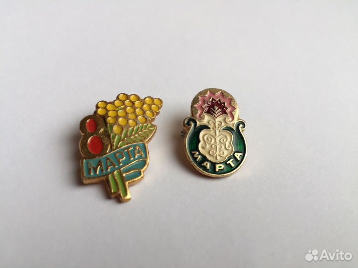 Значок 8 марта