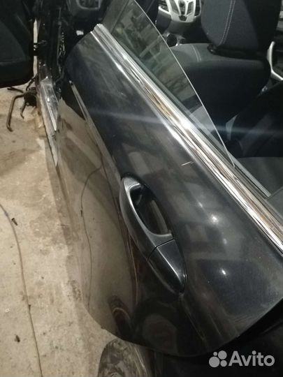 Дверь задняя левая Ford Fiesta Mk6 форд фиеста 6