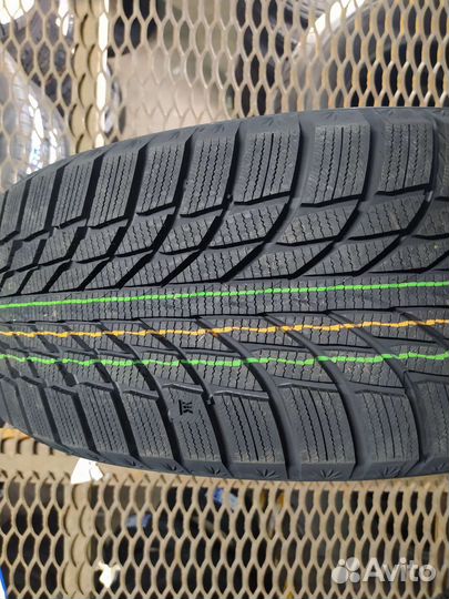 Kumho WinterCraft Ice Wi51 215/55 R17 98T