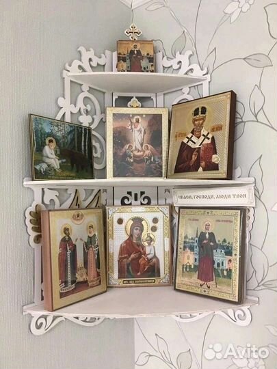 Белоснежный иконостас (полка для икон )