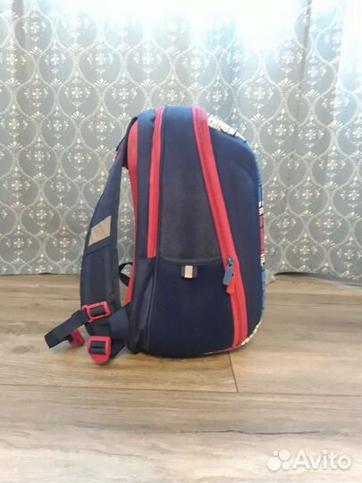 Школьный рюкзак