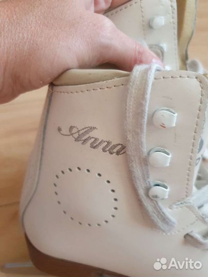 Коньки фигурные