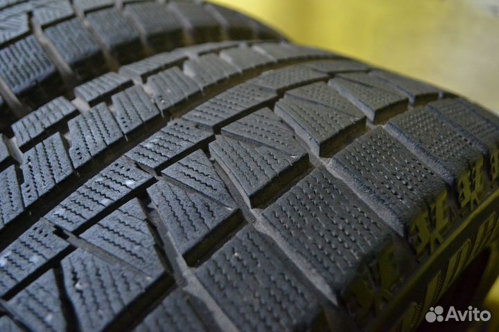 Bridgestone Blizzak Revo GZ 205/55 R16