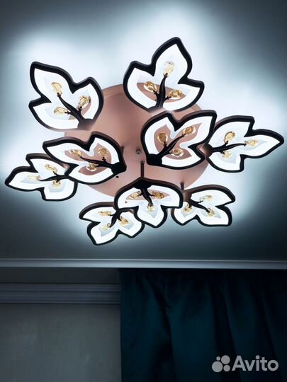 Люстра светодиодная потолочная 9 ламп