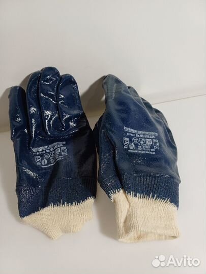 Новые перчатки защитные с нитриловым покрытием