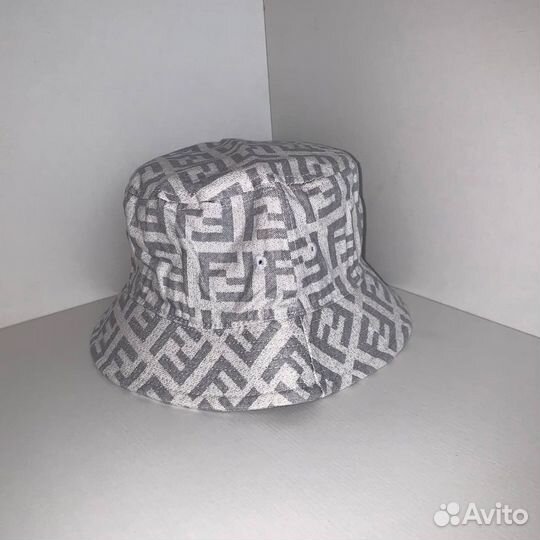 Панама Fendi с логотипом FF бело-серая