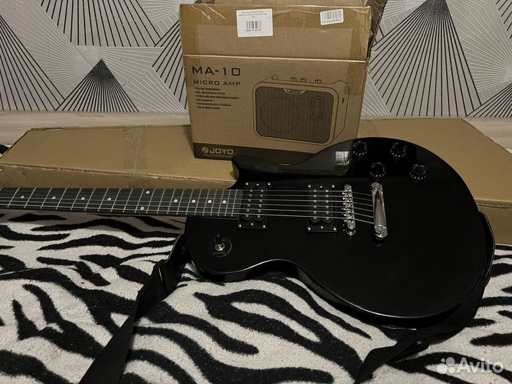 Электрогитара