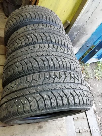 Bridgestone Ice Cruiser 7000 205/55 R16 109