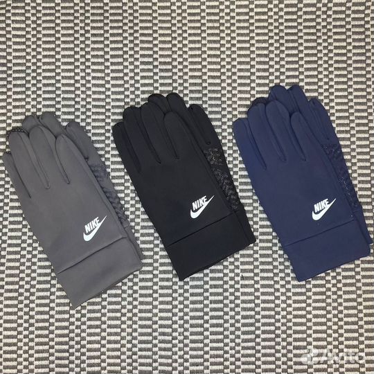 Перчатки Nike тёплые