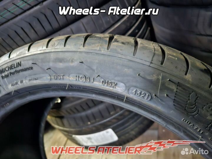 Michelin Pilot Sport 4 S 245/40 R20 и 275/35 R20